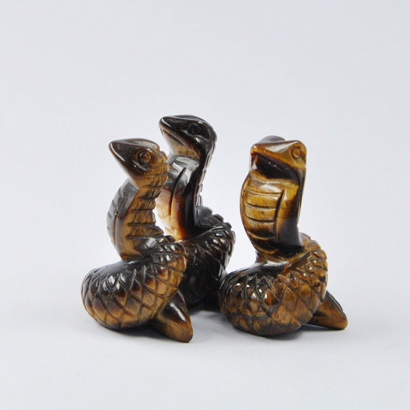 Natural Quartz Crystal Skull Carved Snake Healing Stone Viper Cobra Animal Decor