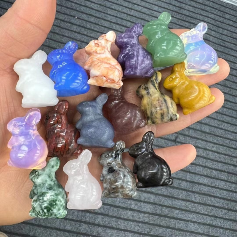 50pcs Natural Mini Mix quartz crystal carved Rabbit skull Reiki random