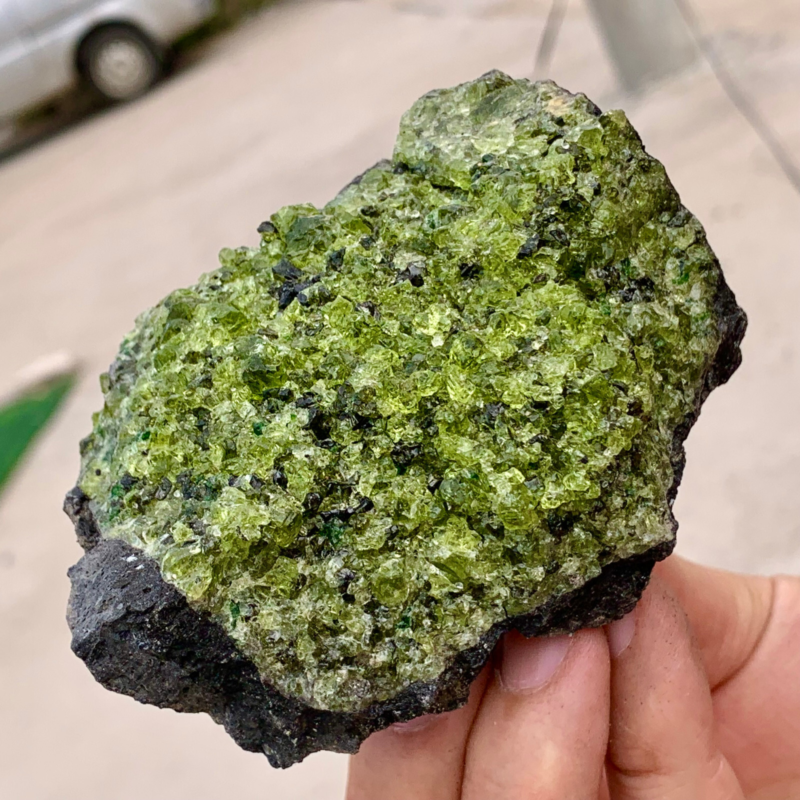 383G Natural and rare beautiful museum grade olive green olivine crystal