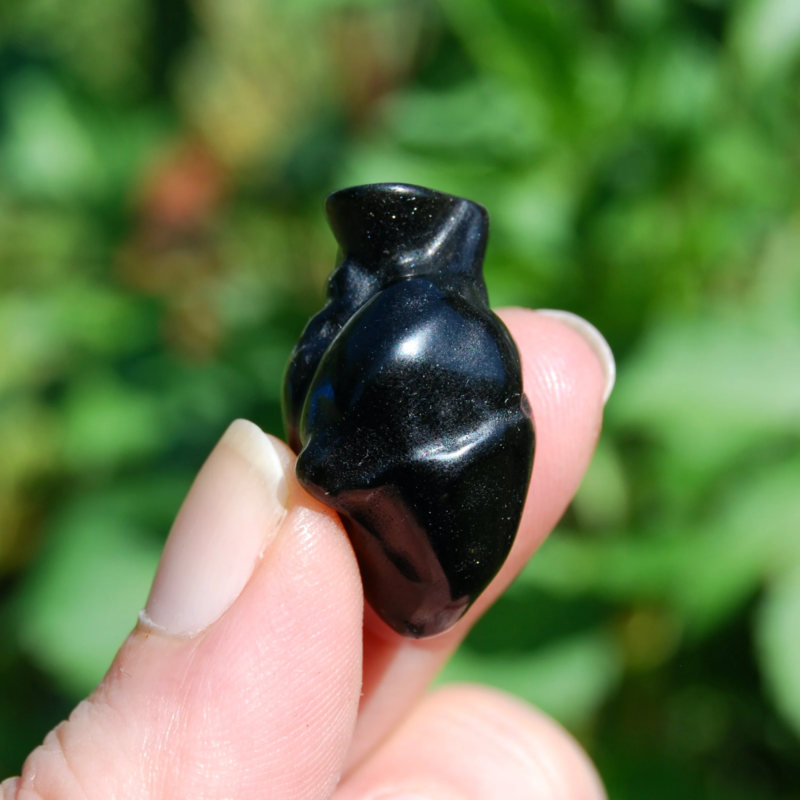 ONE 1.25in Gold Sheen Obsidian Anatomical Heart, Realistic Crystal Carving