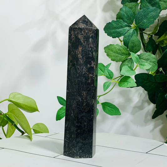 712g Natural Firework Stone Quartz Obelisk Crystal Wand Point Tower Healing