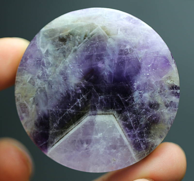 226Ct Natural Purple Crystal Amethyst "pyramid" Quartz Pendant Polished