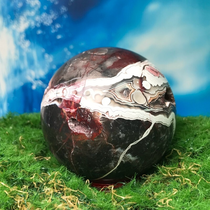 365G Natural Mexican Quartz Ball Crystal Ball Mineral Specimen Repair