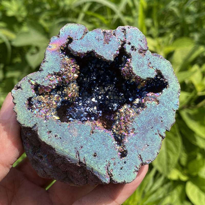 230g Electroplating color Natural Crystal Agate cave ornaments crystal cluster q