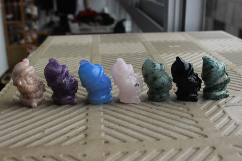7pcs 4cm NATURAL many kinds materials of carved elf
