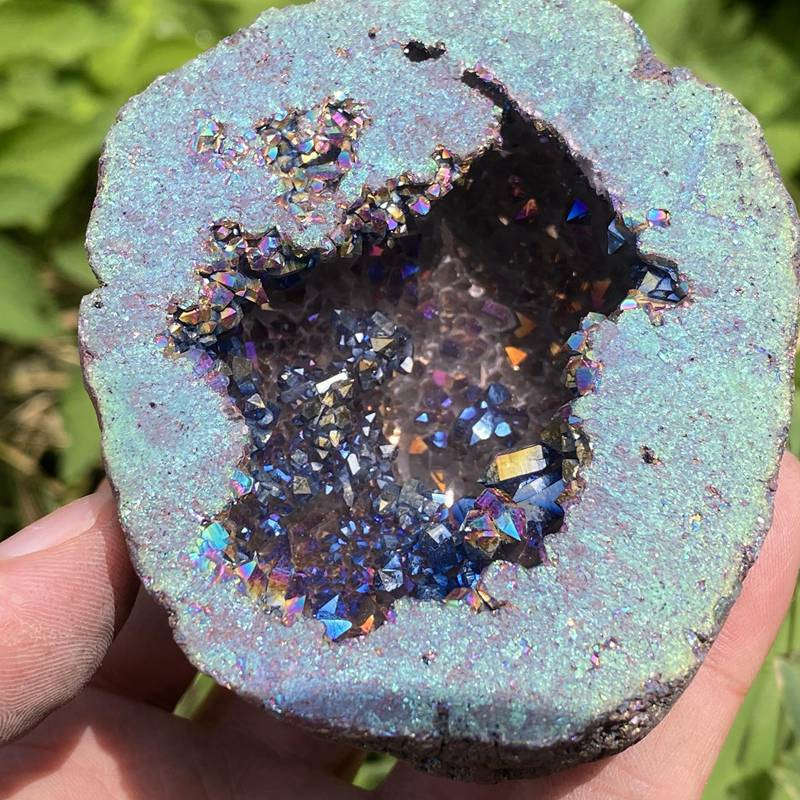 230g Electroplating color Natural Crystal Agate cave ornaments crystal cluster q