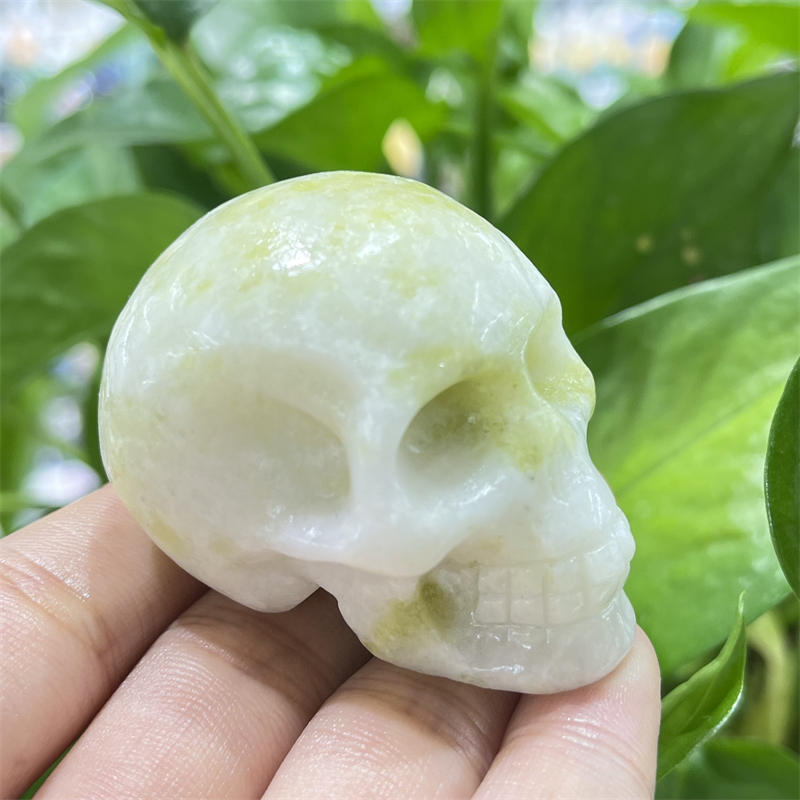 1pc Natural Green jade skull hand carved Quartz Crystal skull Reiki