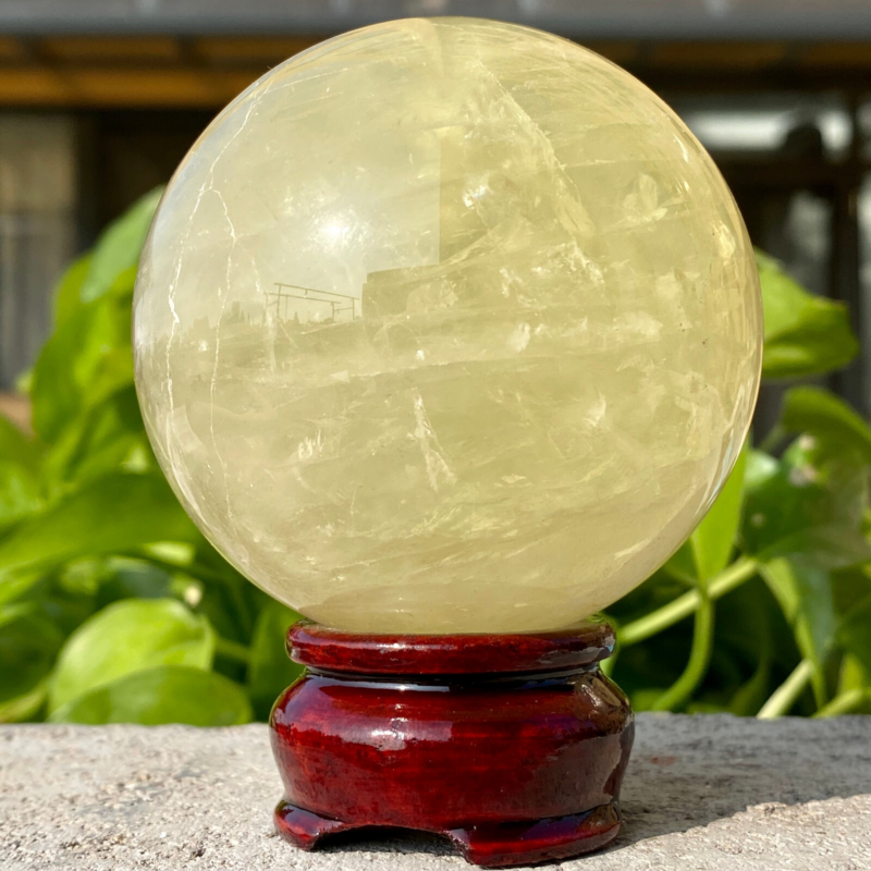 483G Natural yellow crystal quartz ball crystal ball sphere healing