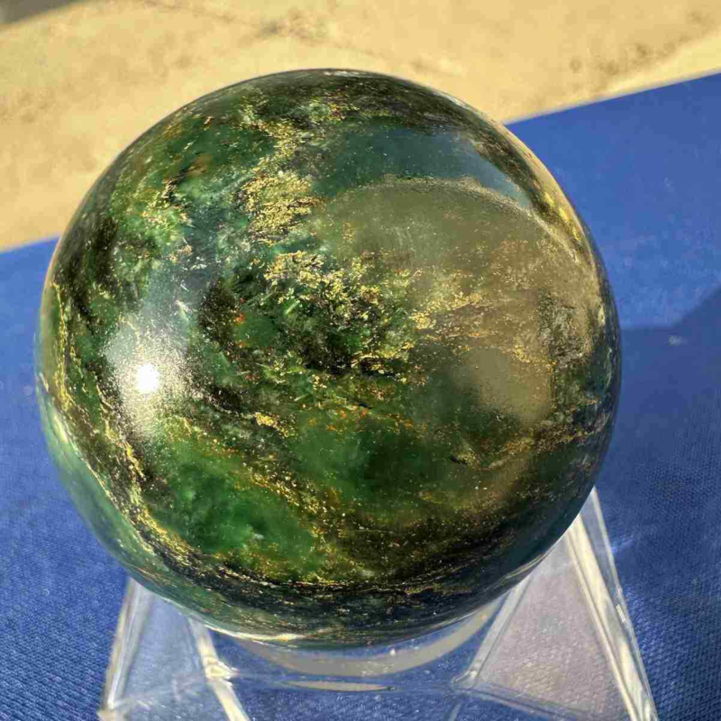 250g Natural Emerald Sphere Quartz Crystal Energy polished ball mineral Healing