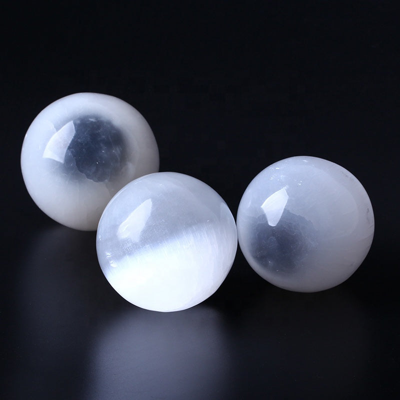 Bola de cristal curativa Natural, artesanías de cristal con esfera de selenita pulida de alta calidad para decoración del hogar 