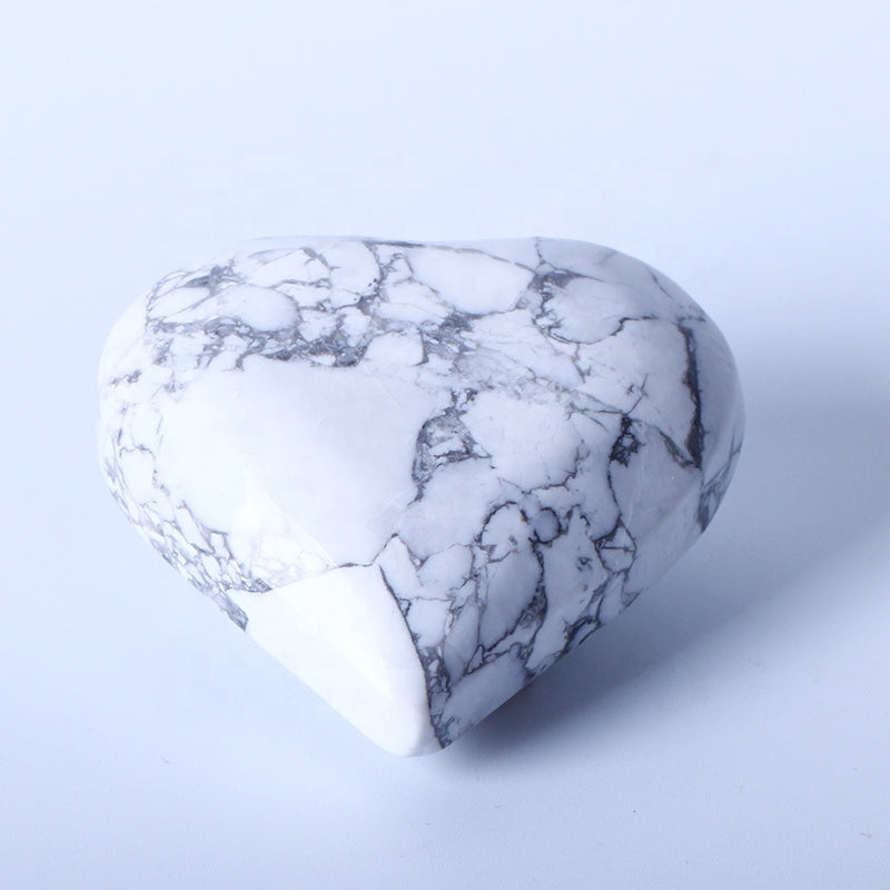 Hand Carved Folk Crafts Wedding Souvenirs Gifts Healing Howlite Heart Folk Crafts Crystal Heart