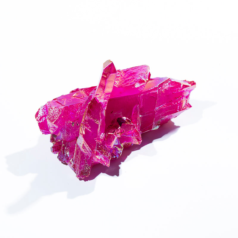 Decoración de mineral DRUSE de cristal chapado en rojo 