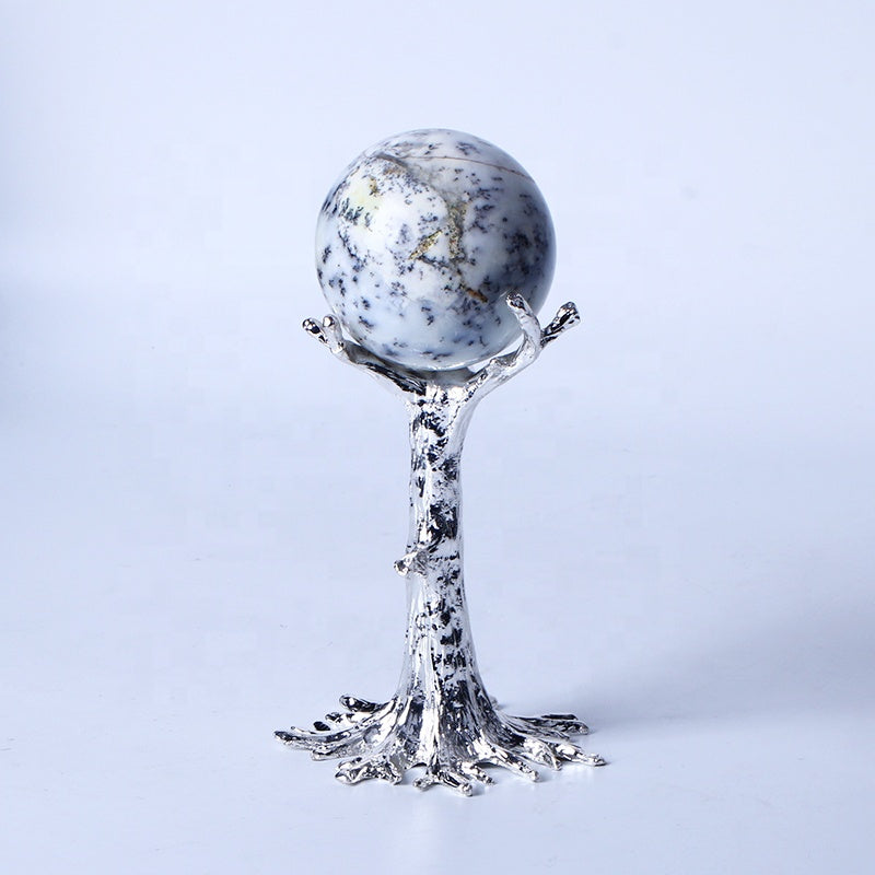 Esfera blanca curativa natural de la bola del ópalo de la dendrita cristalina para la decoración 