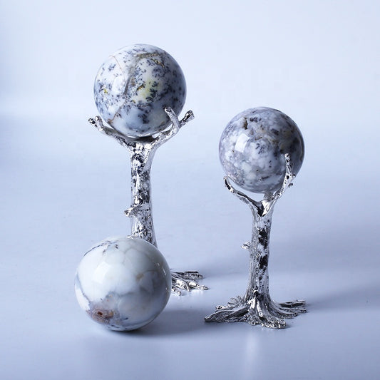 Esfera blanca curativa natural de la bola del ópalo de la dendrita cristalina para la decoración