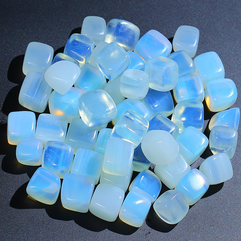 Decoración de grava de cristal proteico. 