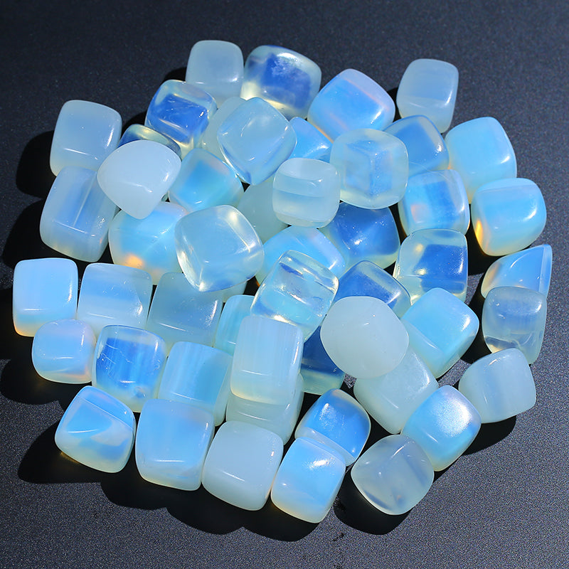 Decoración de grava de cristal proteico. 