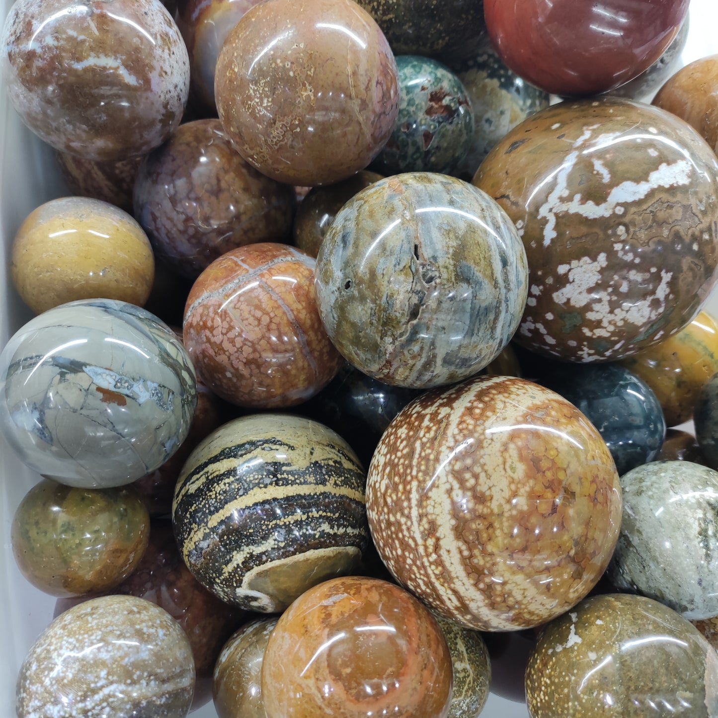 Jaspe marino, decoraciones SPAR azules Cristal