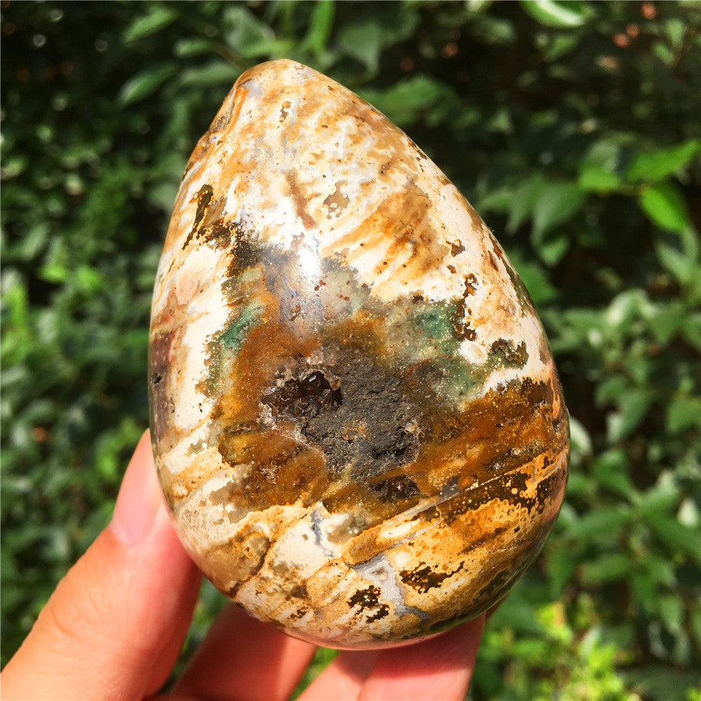 390G  Crystal carved egg of Ocean Jasper  F16