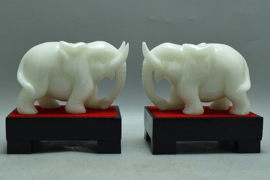 Oriental natural jade elephant ornaments Liaoning Xiuyan Jade carving towards success jade porch Feng Shui fortune jade ware