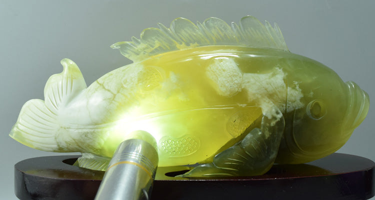 Oriental jade ornament Natural Jade Fish Carving