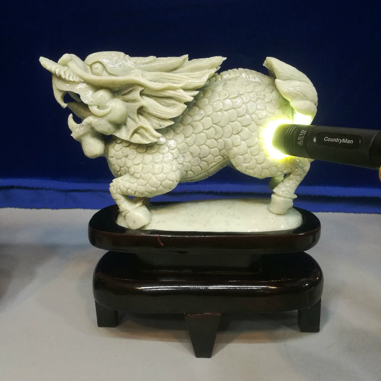 Oriental Xiuyu Kylin Treasure Offering Ornaments Jade Kylin Natural Hand Carved