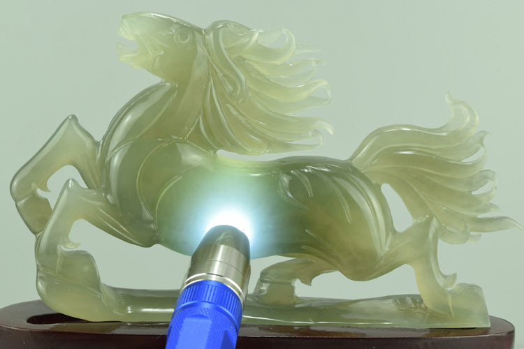 Oriental jade ornaments natural Liaoning Xiuyan Jade Jade Horse ornaments Xiuyu ink painting is a success