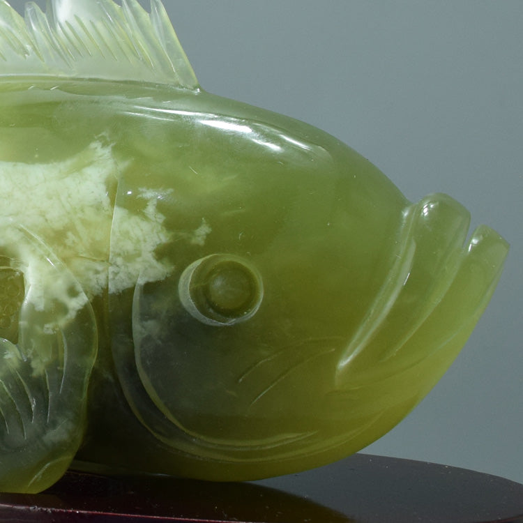 Oriental jade ornament Natural Jade Fish Carving
