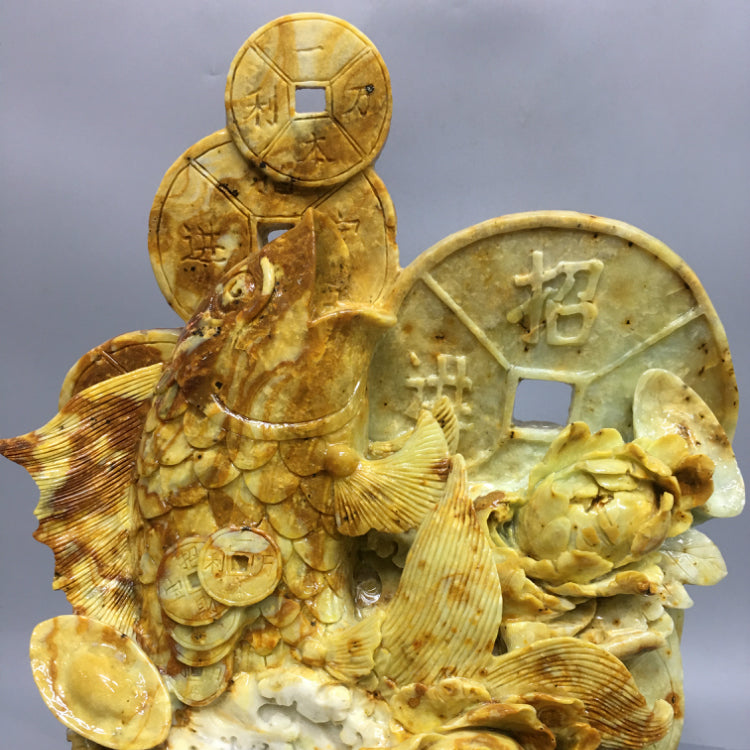 Oriental natural jade ornaments hand carved Liaoning Xiuyan Zhaocai living room office clothes