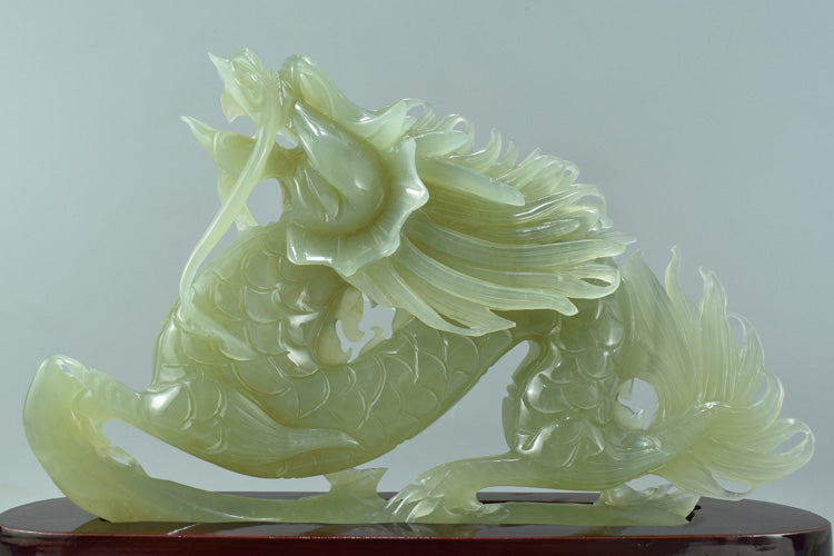 Oriental natural jade ornaments are good gifts for the feng shui office of the Dragon porch of the Chinese zodiac